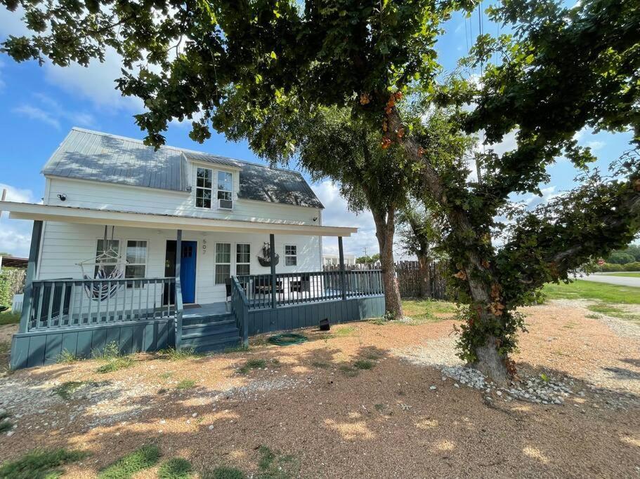 Вилла The Paddock House At Blanco Texas Экстерьер фото