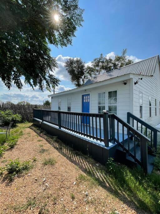 Вилла The Paddock House At Blanco Texas Экстерьер фото